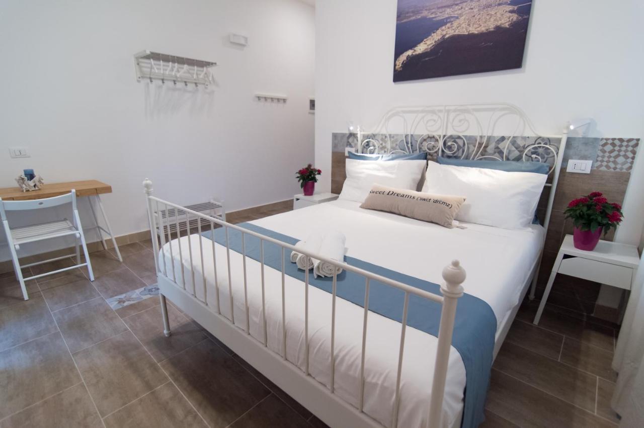 Raudino Rooms Сиракузы Экстерьер фото